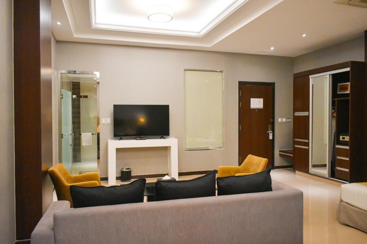 Mg Grand Hotel โอลองกาโป ภายนอก รูปภาพ