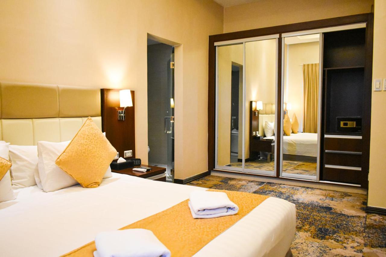 Mg Grand Hotel โอลองกาโป ภายนอก รูปภาพ