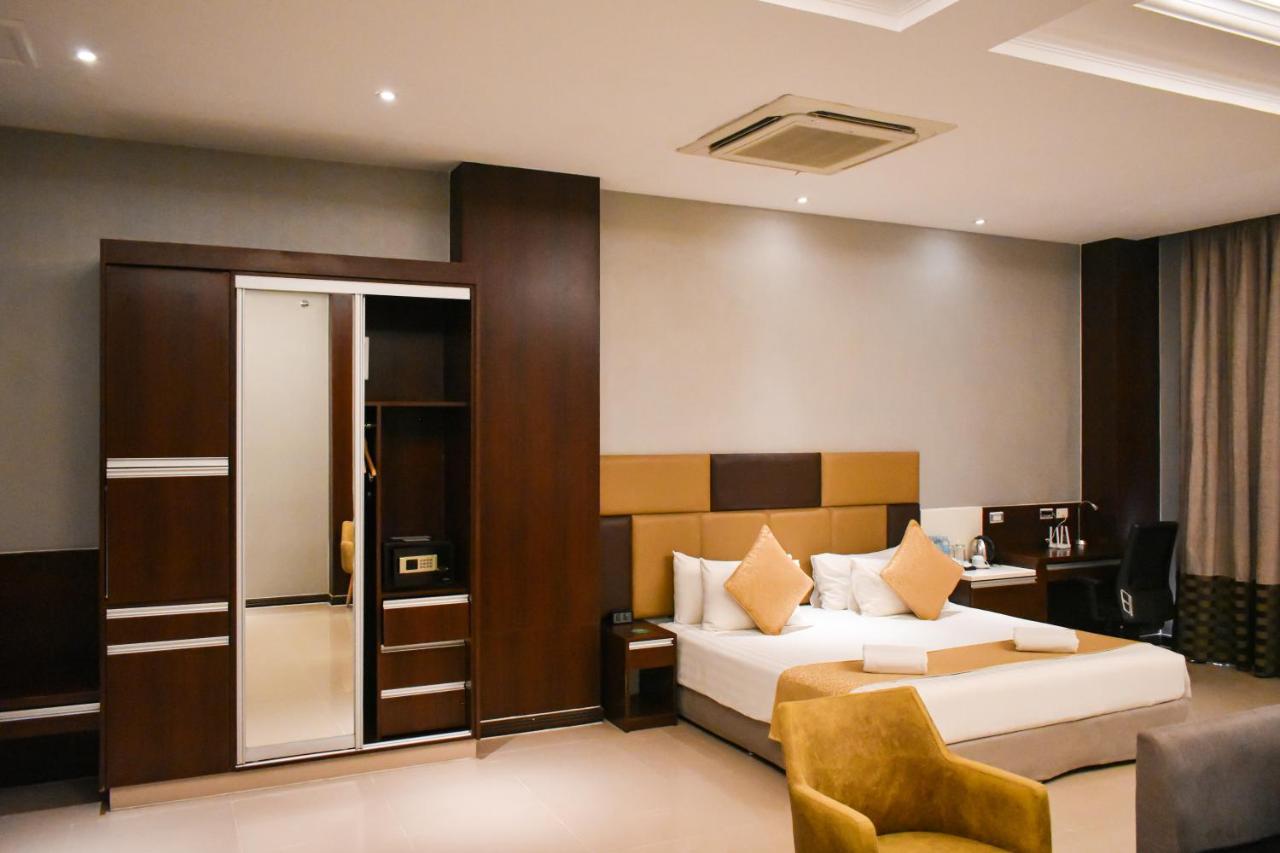 Mg Grand Hotel โอลองกาโป ภายนอก รูปภาพ